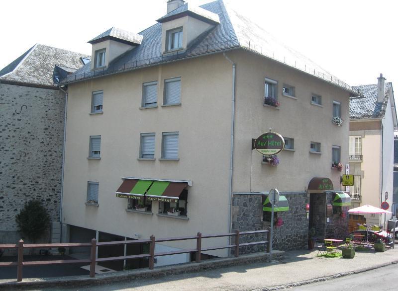 Logis Auv'hôtel Mauriac  Exterior foto